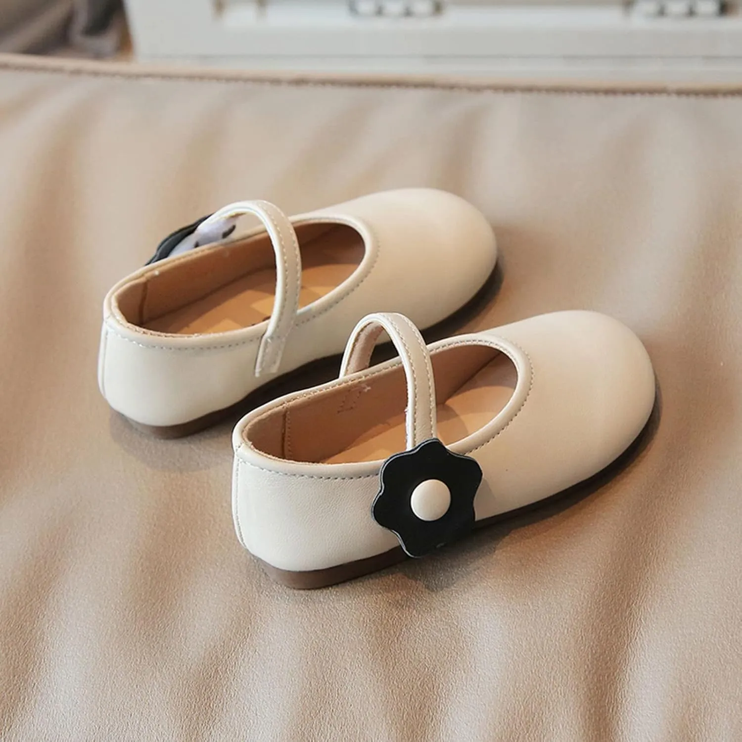Fashion Autumn Girls Casual Shoes Flat Lightweight Solid Color Flower Hook Loop Dress Shoes Simple Toddler Boots 6