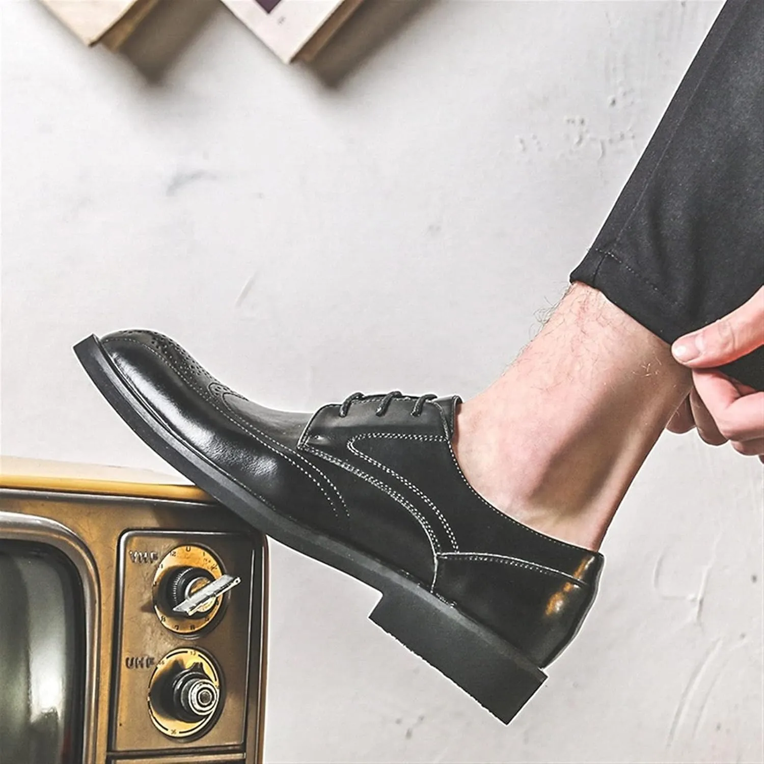HOOENG Dress Oxford Shoes for Men Lace Up Wing Tip Brogue Embossed Pointed Toe Shoes Vegan Leather Block Heel Slip Resistant Low Top Anti-Slip Rubber Sole