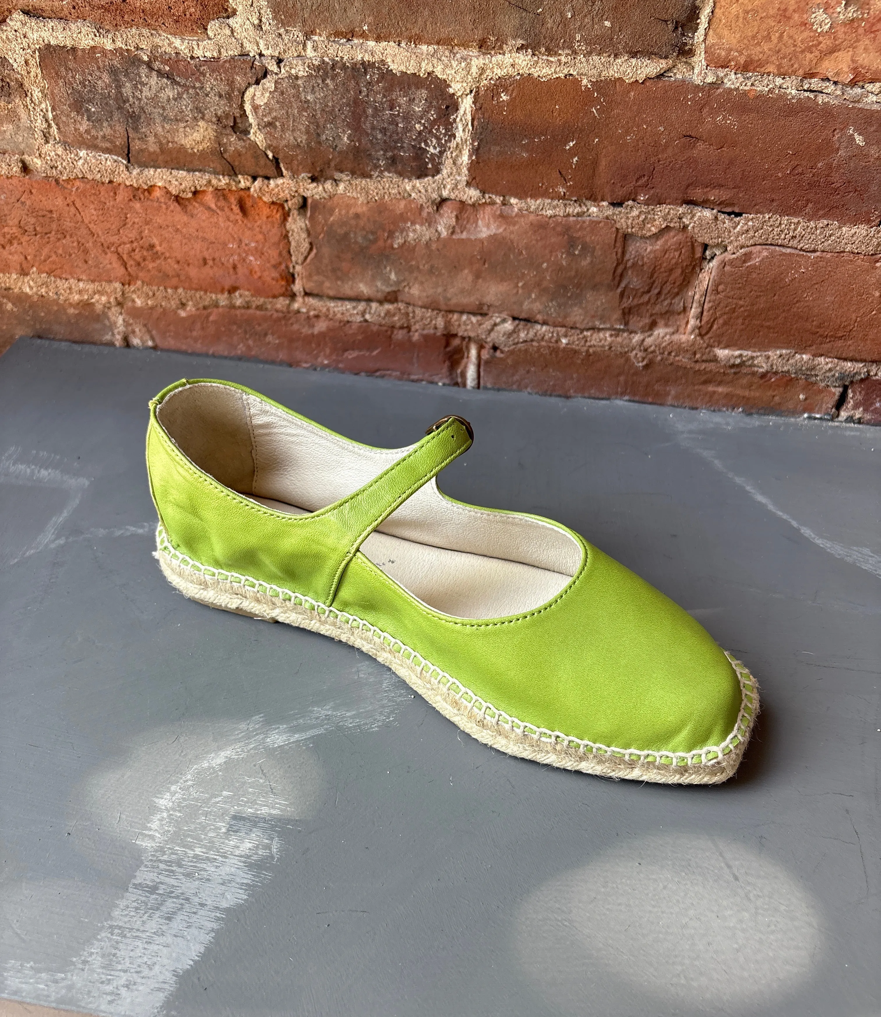 Intentionally Blank Rafa Mary Jane Espadrille - Apple