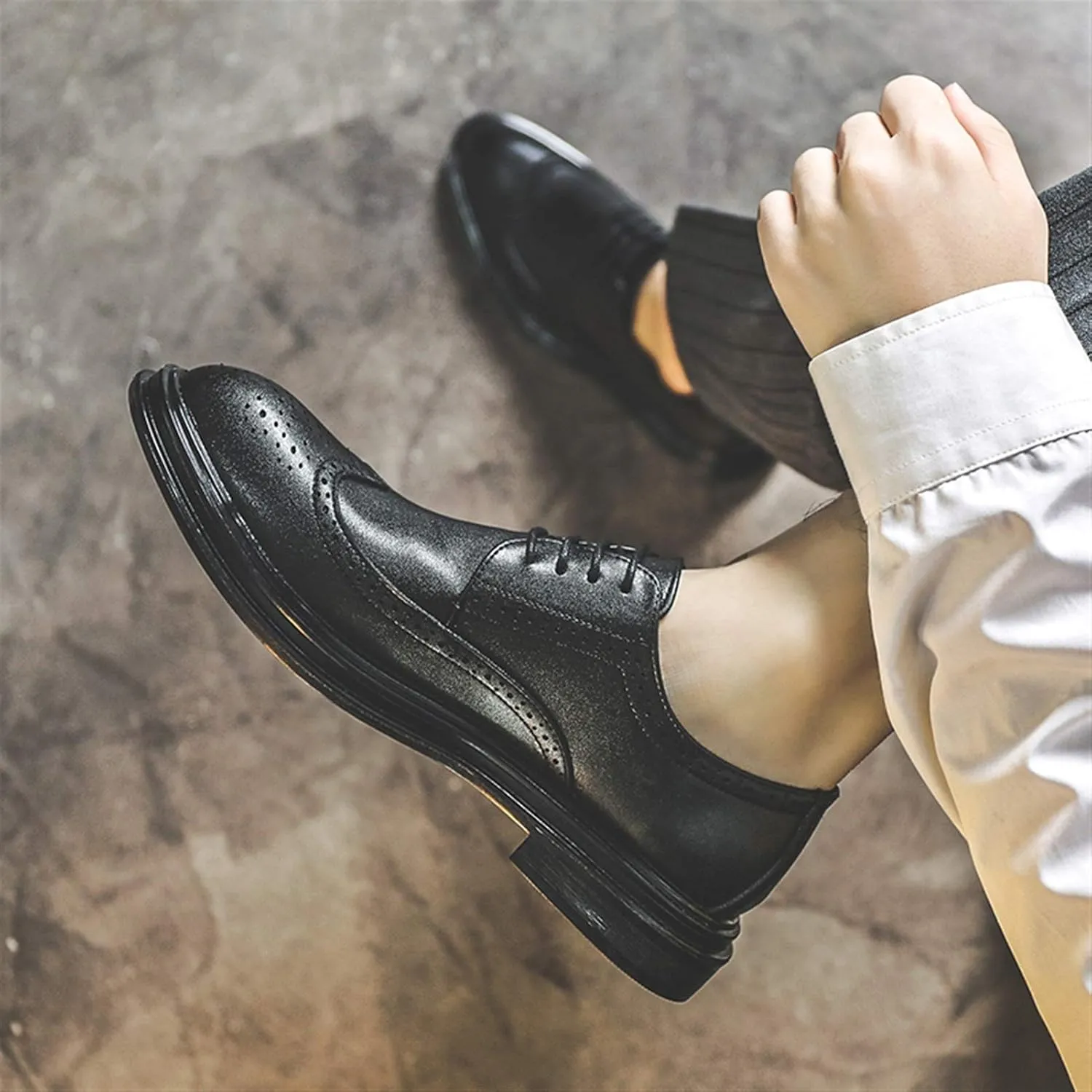 Single Season Oxford Shoes for Men Lace Up Brogue Embossed Wing Tip Round Burnished Toe Vegan Leather Slip Resistant Block Heel Anti-Slip Non Slip Rubber Sole Prom Very Popular Among Youn