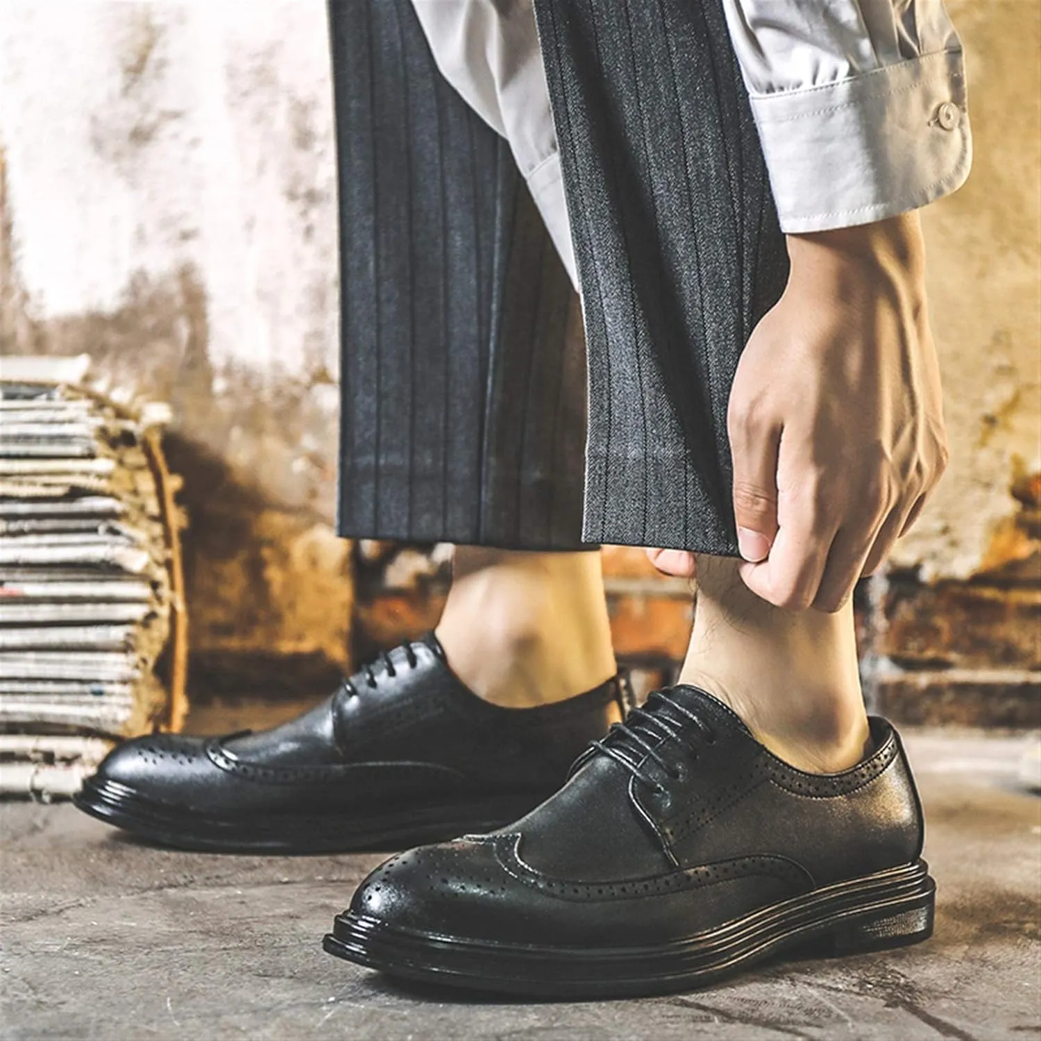 Single Season Oxford Shoes for Men Lace Up Brogue Embossed Wing Tip Round Burnished Toe Vegan Leather Slip Resistant Block Heel Anti-Slip Non Slip Rubber Sole Prom Very Popular Among Youn