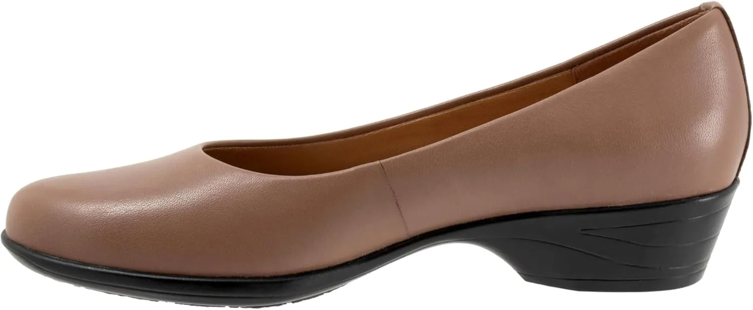 Trotters Women's Rozalin Loafer Flat