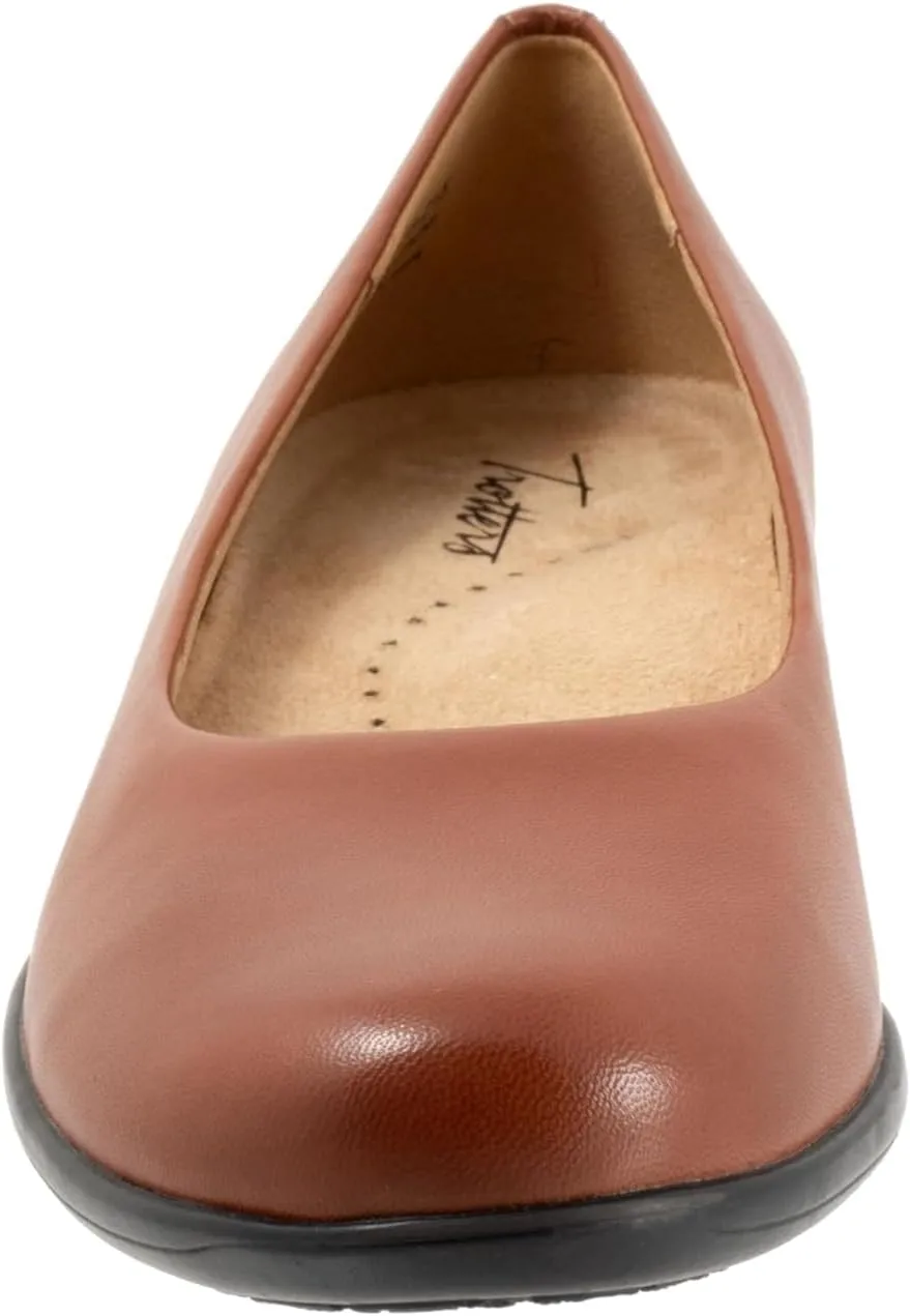 Trotters Women's Rozalin Loafer Flat