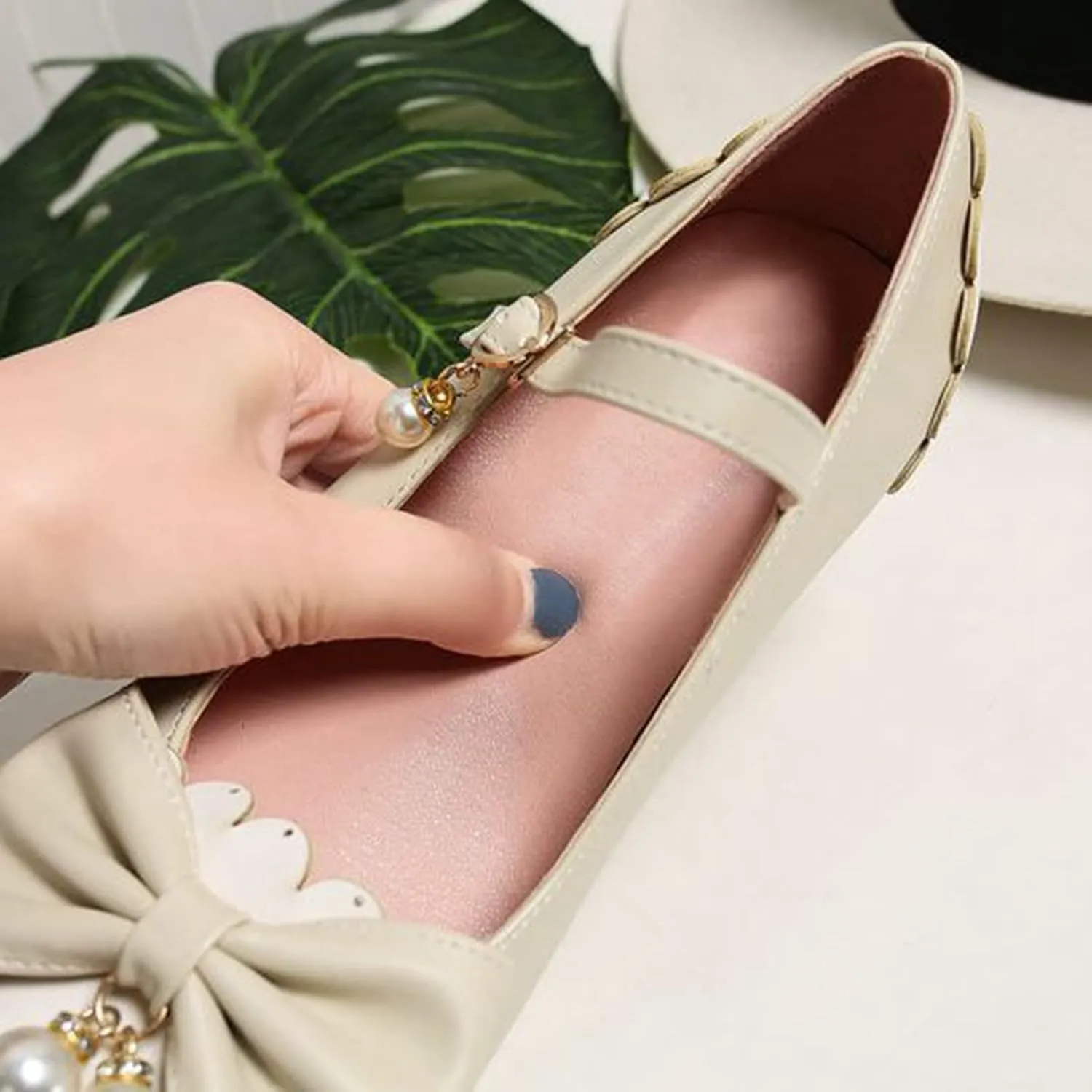 Women Kawaii Lolita Shoes Mid Block Heel Pearl Buckle Platform Round Toe Mary Jane Pumps with Bow