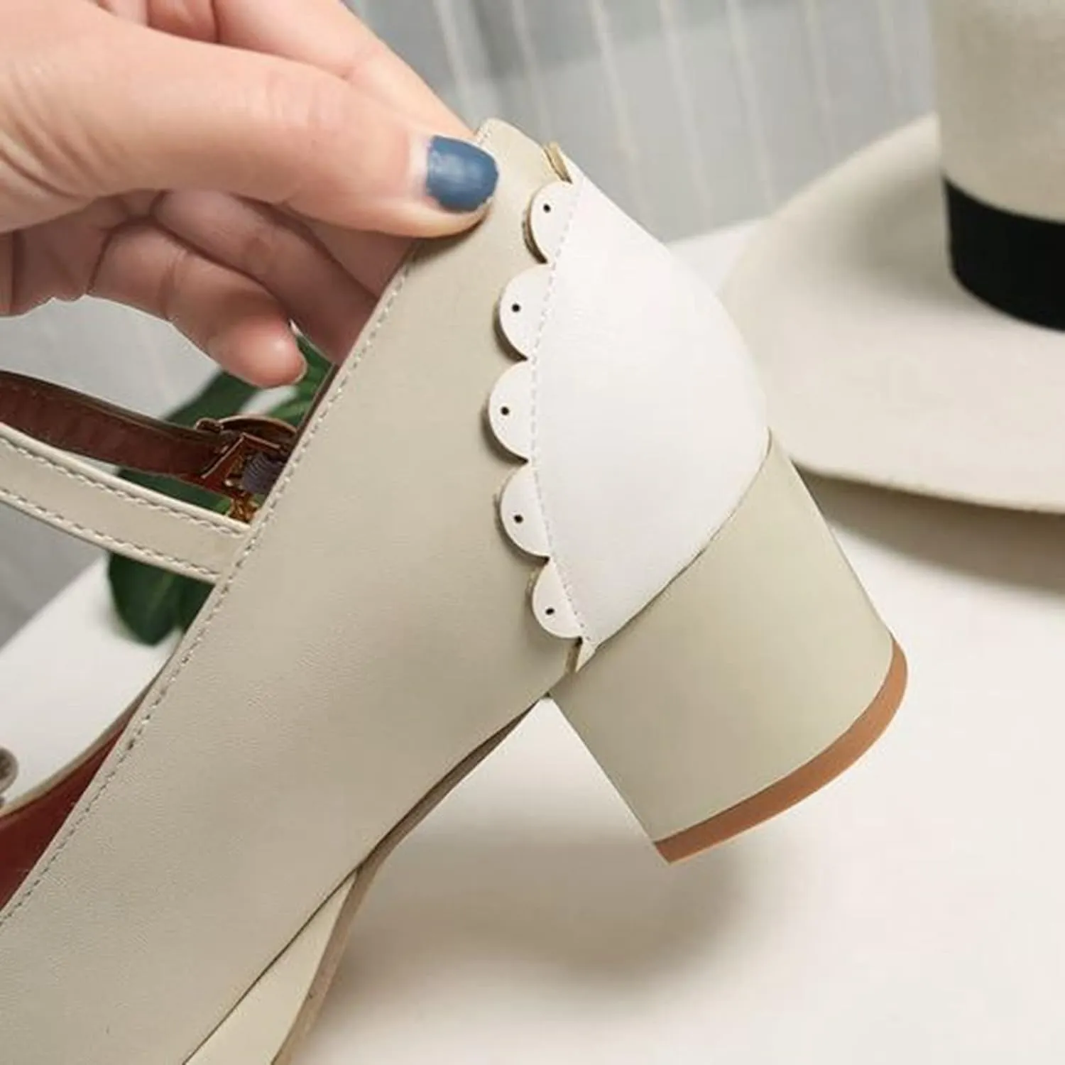 Women Kawaii Lolita Shoes Mid Block Heel Pearl Buckle Platform Round Toe Mary Jane Pumps with Bow