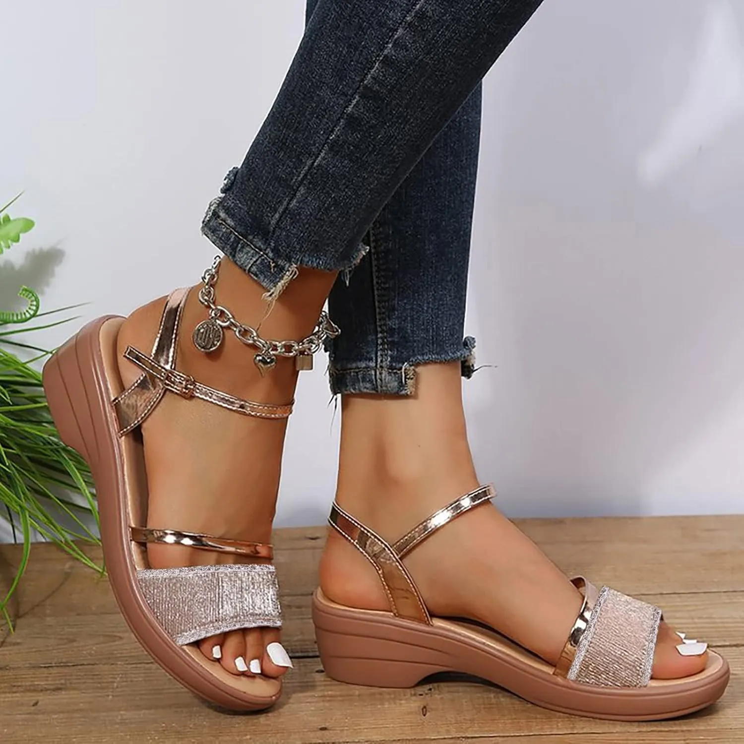 Womens Memory Foam Slides Sandals Comfortable Barefoot Summer Casual Beach Fashion Lightweight Outdoor Walking Shoes Arch Support Orthopedic Shoes for Women