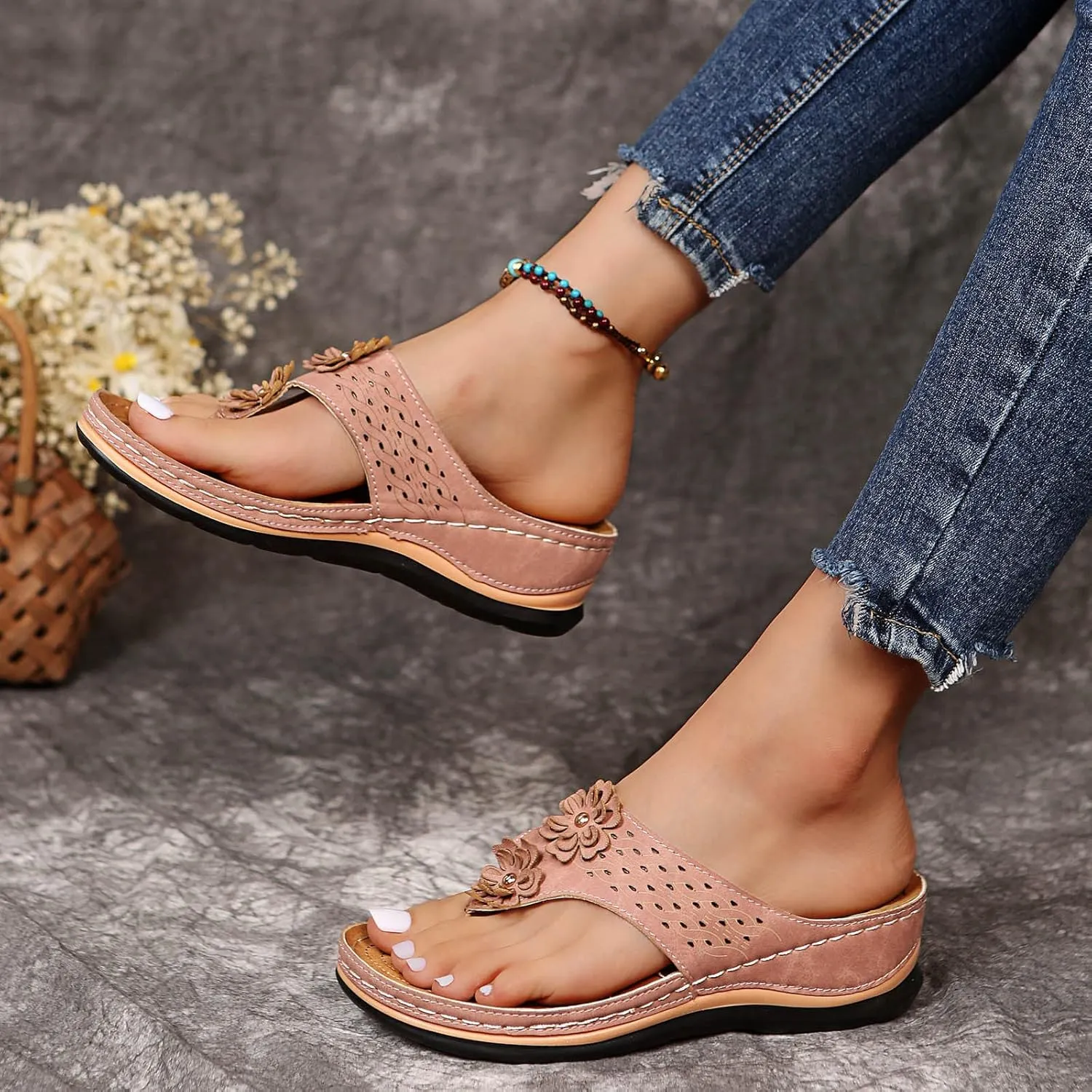 Womens Orthopedic Sandals with Arch Support Walking Shoes Comfortable Plantar Fasciitis Relief Adjustable Thick Sole Summer Beach Casual Outdoor Slides