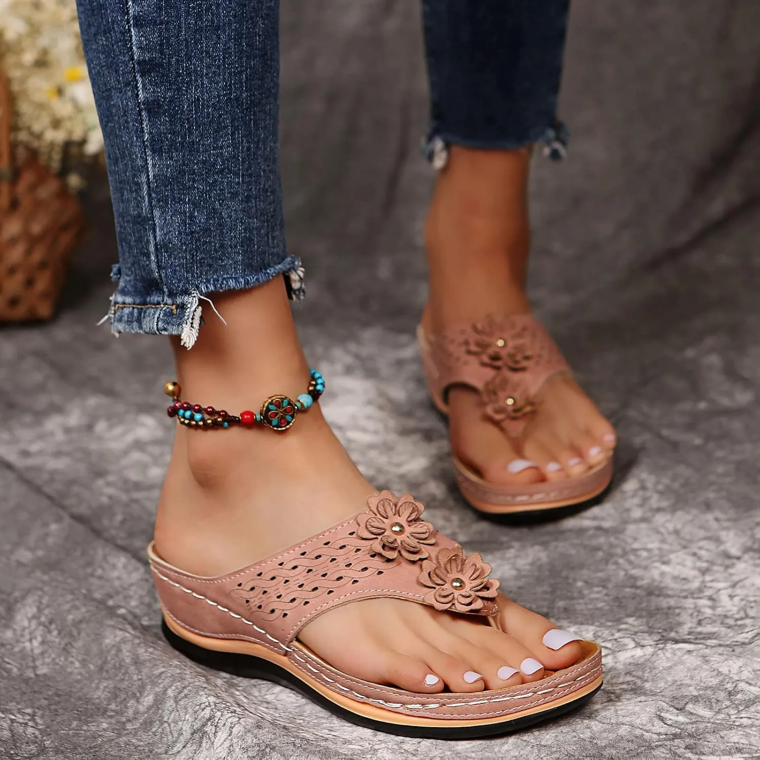 Womens Orthopedic Sandals with Arch Support Walking Shoes Comfortable Plantar Fasciitis Relief Adjustable Thick Sole Summer Beach Casual Outdoor Slides