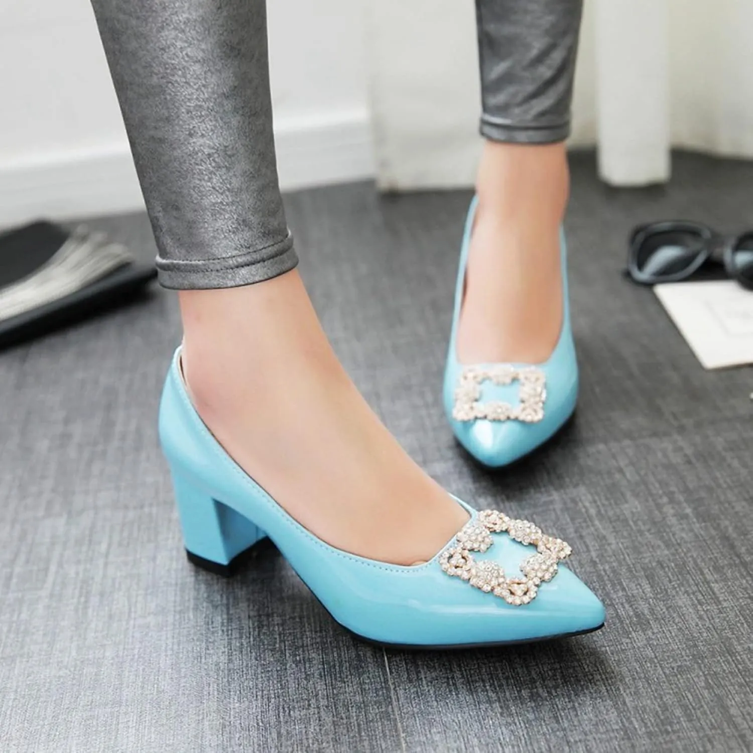 Women's Rhinestone Buckle Dress Pumps Fashion Chunky Heel Comfort Pointed Toe Wedding Party Shoes
