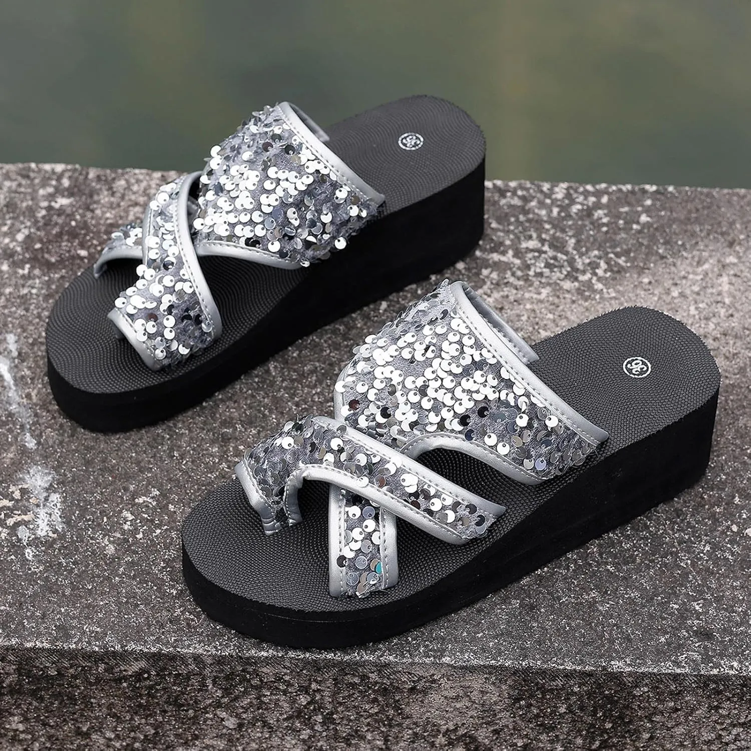 Women's Summer Fashion Cloth Flip Flops Outdoor Casual Comfortable Beach Slippers Short Heels