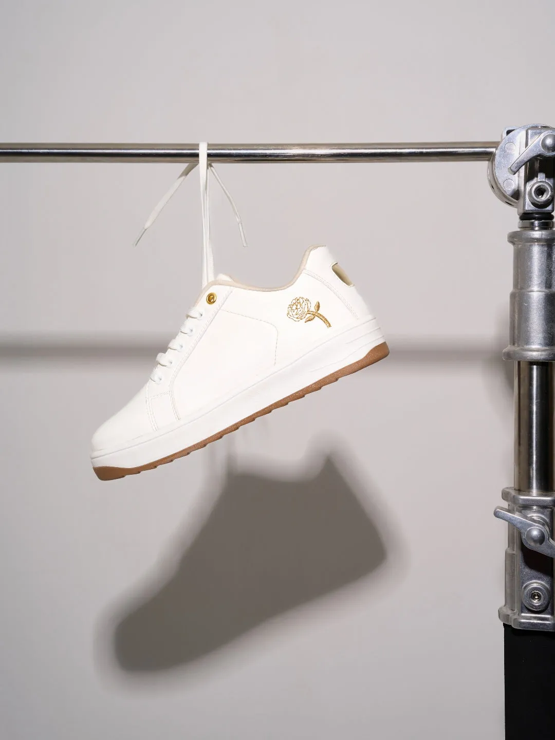 Women's White/Gold Platform Sneakers (IU1012)